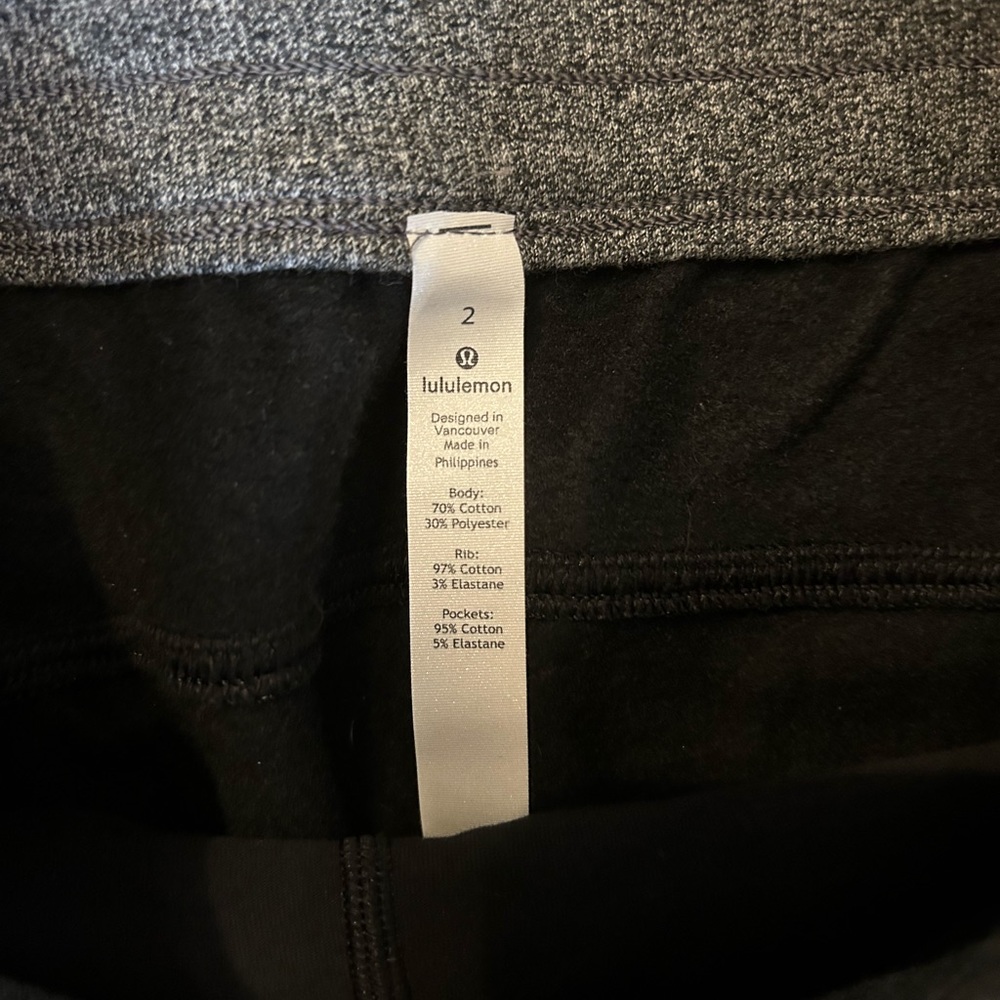 Lululemon joggers - Picture 3 of 3